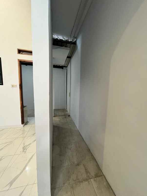 dijual rumah jl cikajang raya antapani