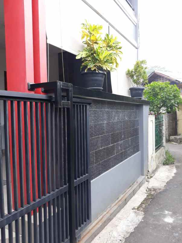 dijual rumah jl cipinang muara duren