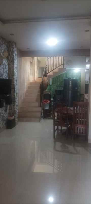 dijual rumah jl cipinang muara duren