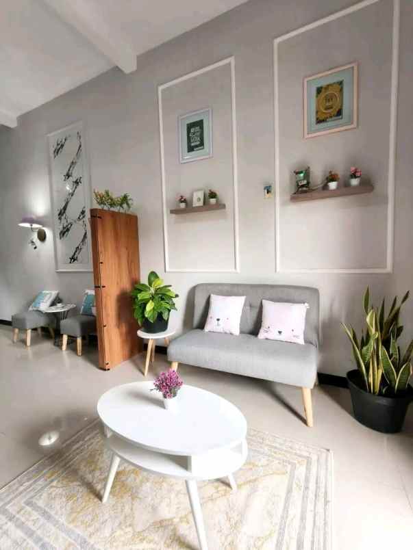 dijual rumah jl gedongkuning