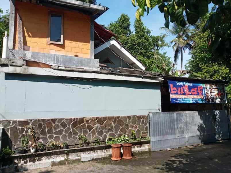 dijual rumah jl kaliurang