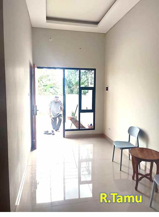 dijual rumah jl kebayunan