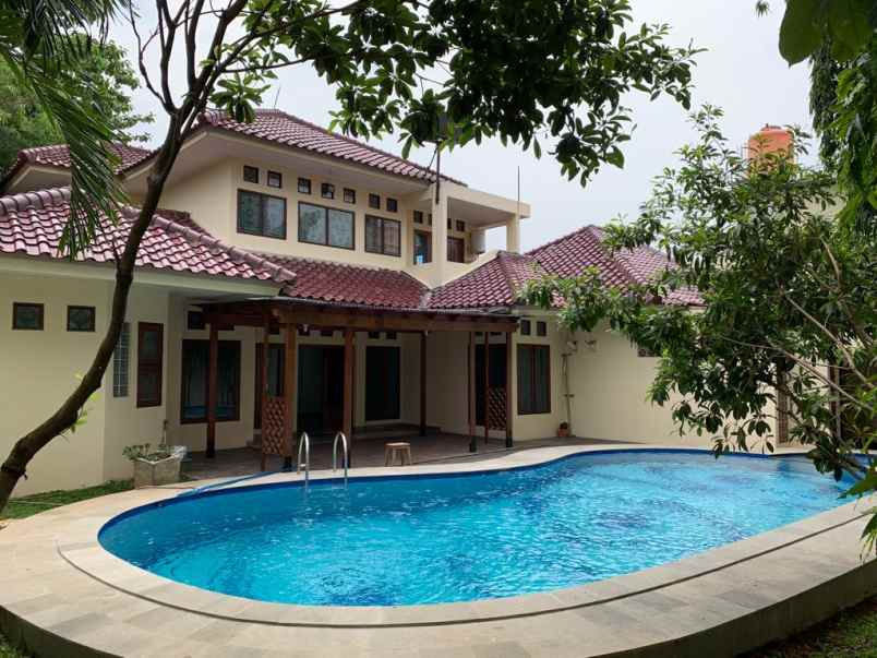 Rumah Mewah Dipinggir Jalan Raya Moh Kahfi 1 Jagakarsa Jakarta Selatan
