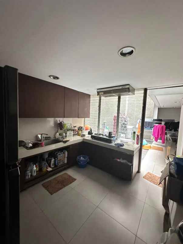 dijual rumah jl panglima polim kec