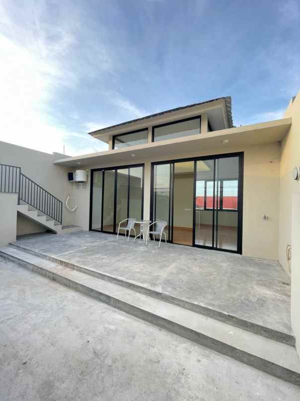 dijual rumah jl pulomas