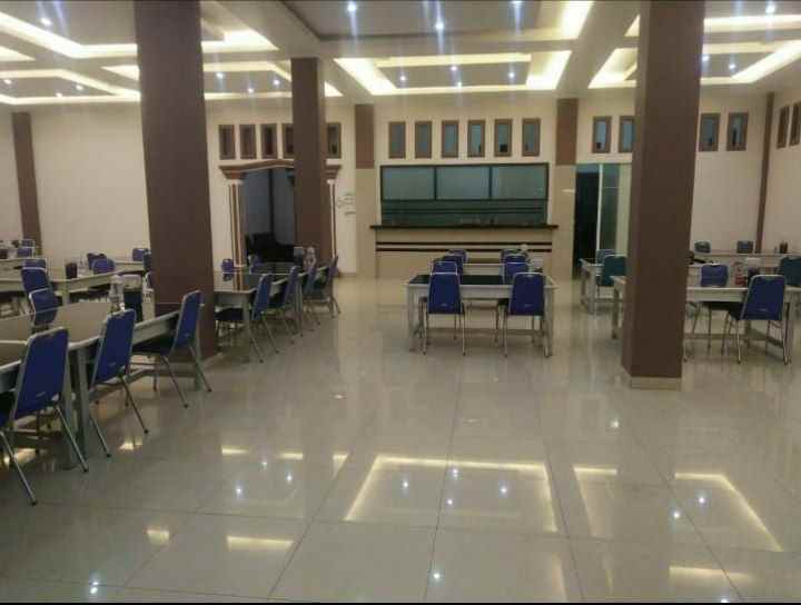 dijual rumah jl raya lempasing