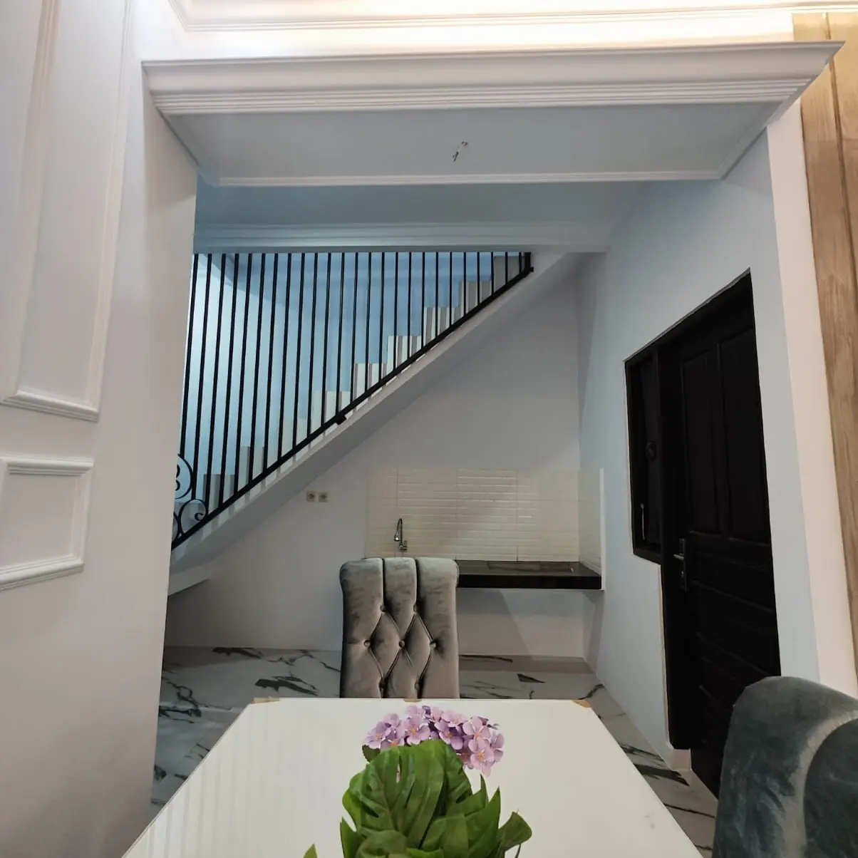 dijual rumah jl raya tapos depok