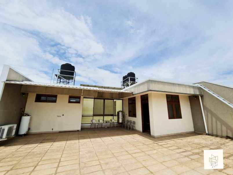 dijual rumah jl sayap pasirluyu regol