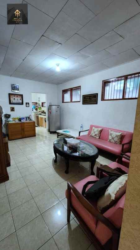 dijual rumah jl sukajadi