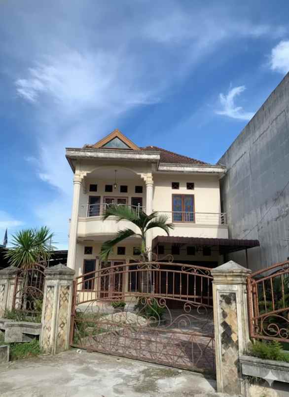 dijual rumah jl t a hamzah no 207