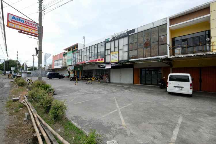 dijual rumah jl waduk cengklik