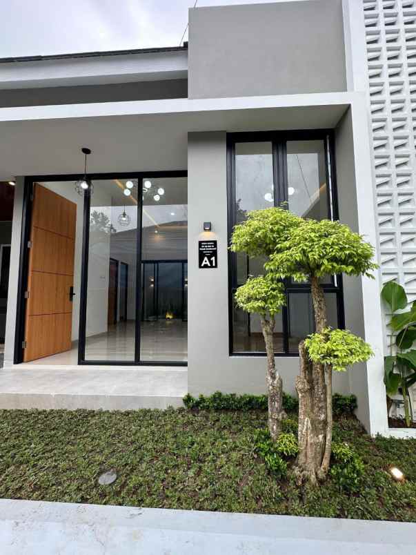 dijual rumah jl warak purbayab