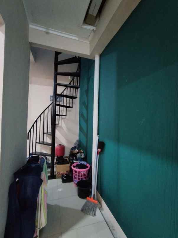 dijual rumah jln caman raya gang mesjid