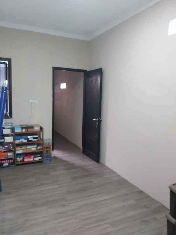 dijual rumah jln caman raya gang mesjid