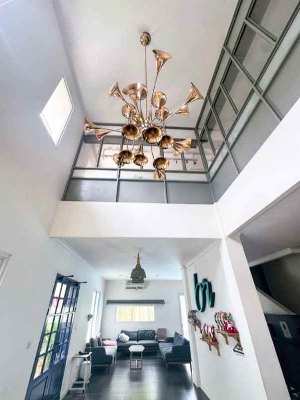 dijual rumah jln lebak bulus raya