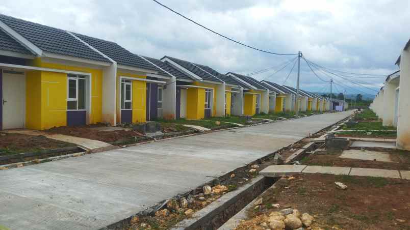 dijual rumah jln raya bojong klapa