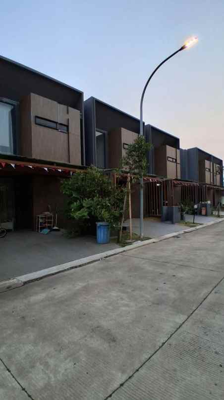 dijual rumah jln timaha grand duta city