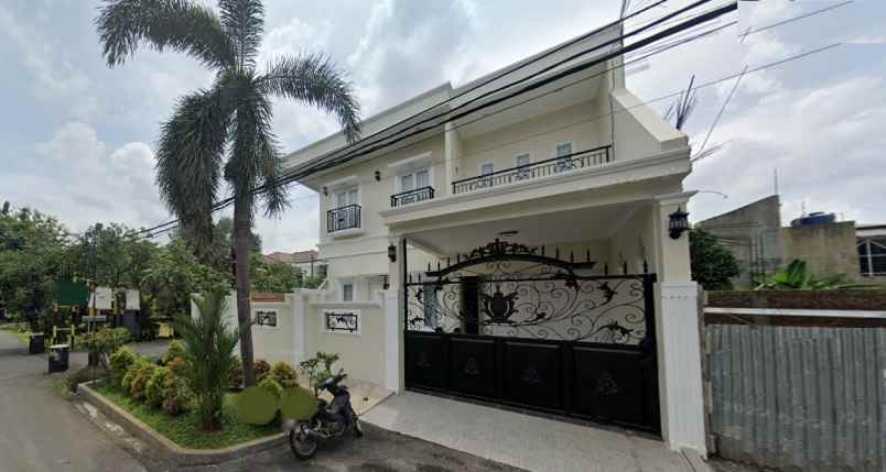 dijual rumah joglo