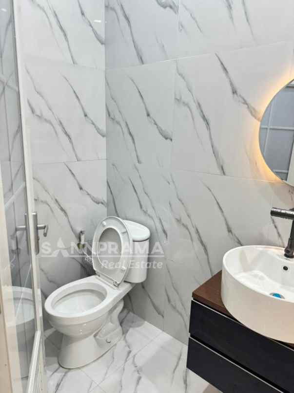 dijual rumah kaliabang tengah