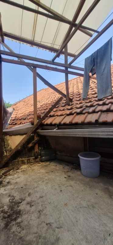 dijual rumah karah agung