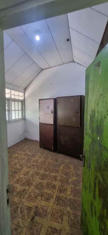 dijual rumah karah agung