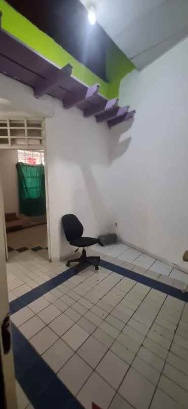 dijual rumah karah agung