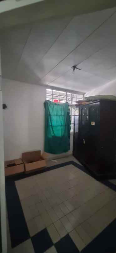 dijual rumah karah agung