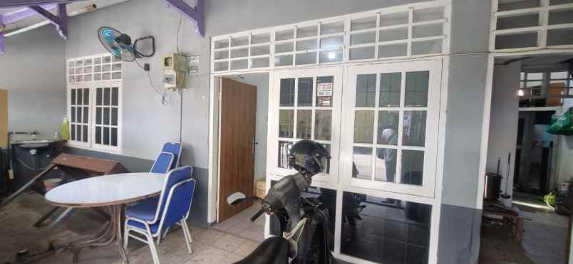 dijual rumah karah agung