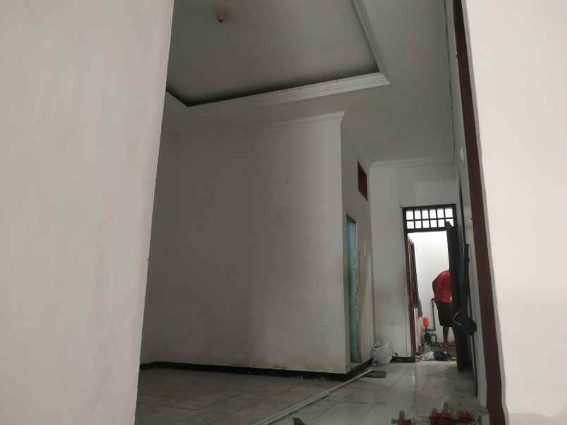 dijual rumah kebonsari