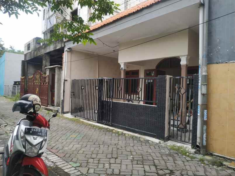 dijual rumah kebonsari