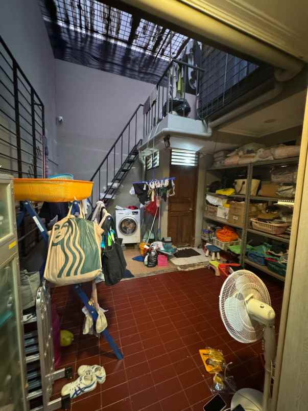 dijual rumah kelapa nias kelapa gading