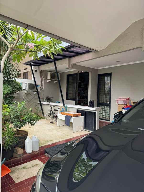 dijual rumah kelapa nias kelapa gading