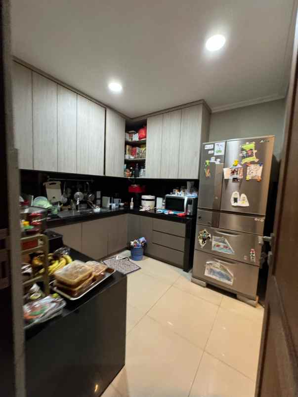 dijual rumah kelapa nias kelapa gading