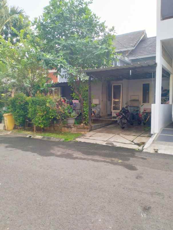 dijual rumah kemang sari 2 jatibening