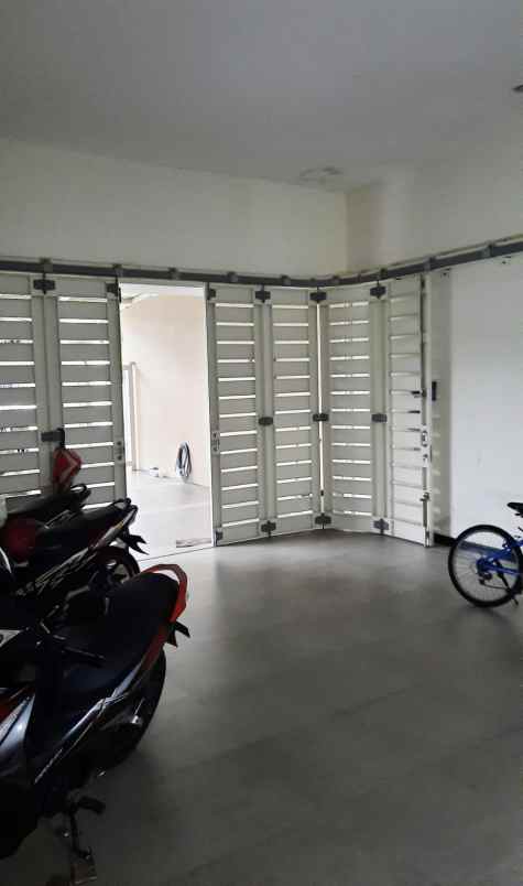 dijual rumah kertajaya indah tengah