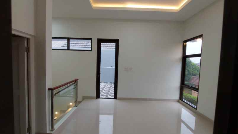 dijual rumah komplek bintara bekasi