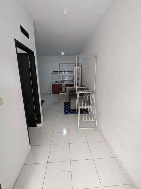 dijual rumah komplek bumi kresna