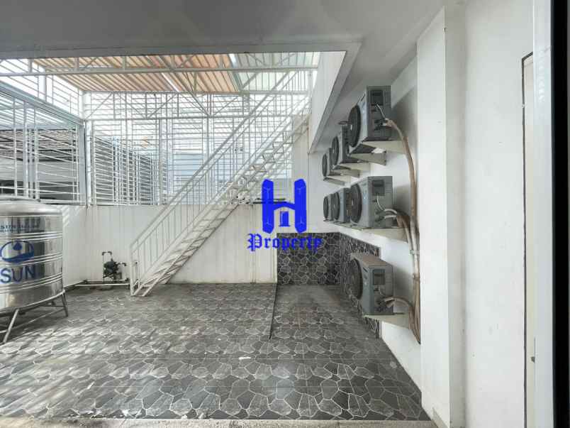 dijual rumah komplek cemara asri jalan