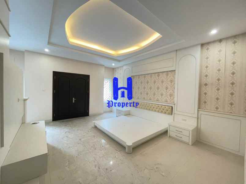 dijual rumah komplek cemara asri jalan