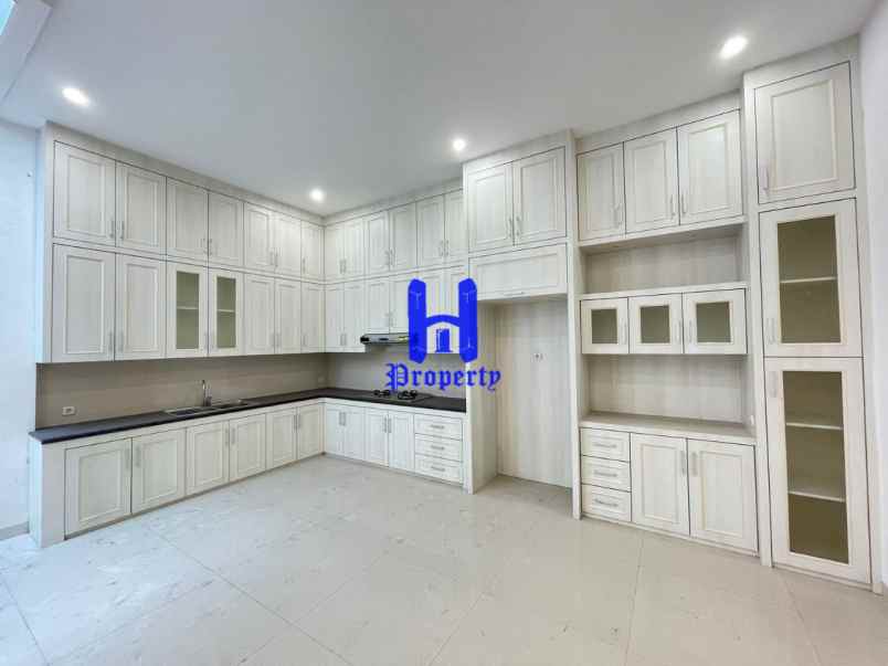 dijual rumah komplek cemara asri jalan