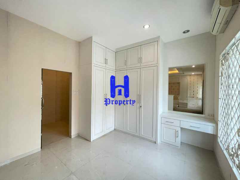 dijual rumah komplek cemara asri jalan