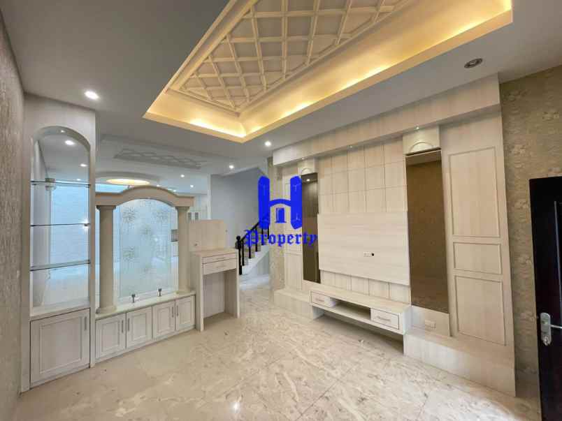 dijual rumah komplek cemara asri jalan