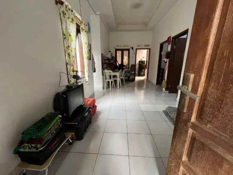 dijual rumah komplek cisaranten kulon