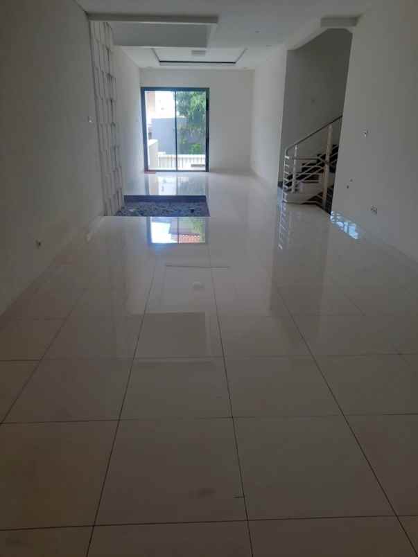 dijual rumah komplek gading cipta