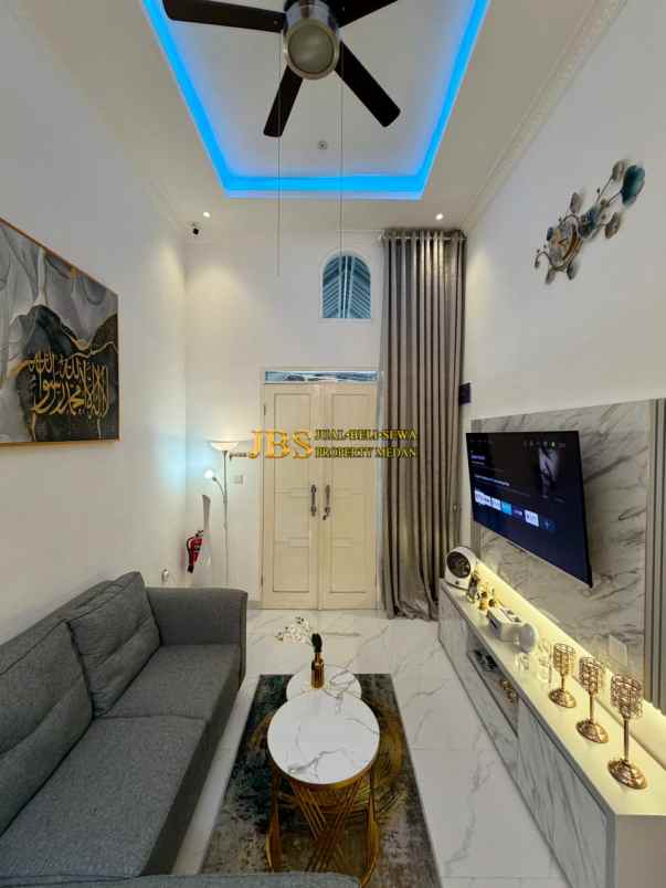 dijual rumah komplek griya manhattan