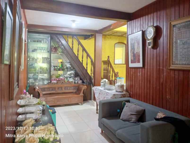 dijual rumah komplek kayu ringin jaya