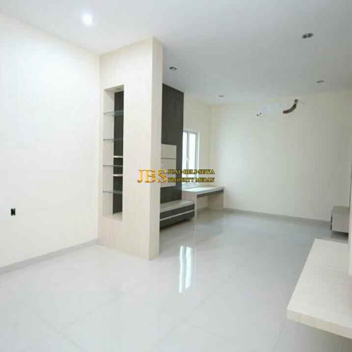 dijual rumah komplek mutiara residence