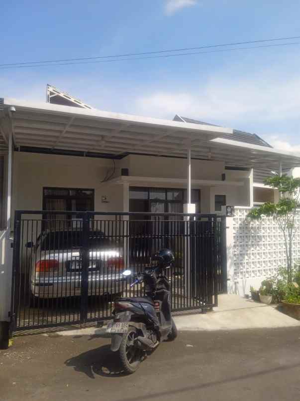 dijual rumah komplek pasirjati indah