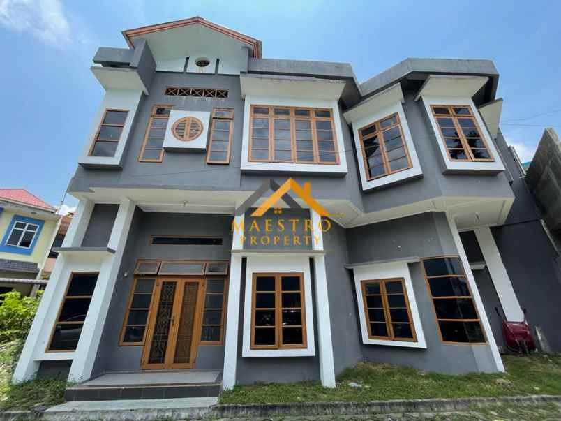dijual rumah komplek taman kyoto jalan
