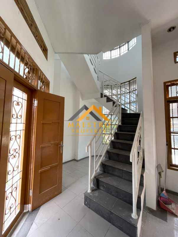 dijual rumah komplek taman kyoto jalan